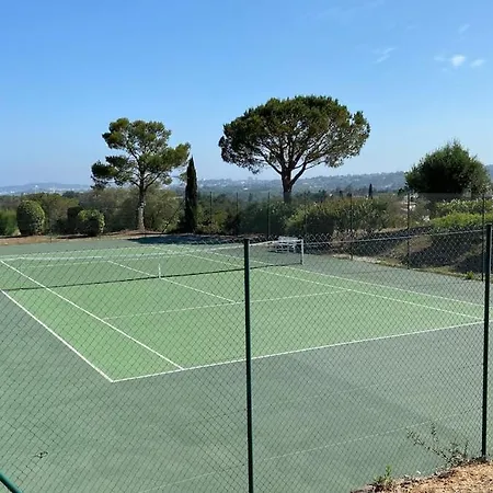& Quiet In A Beautiful Villeneuve-Loubet