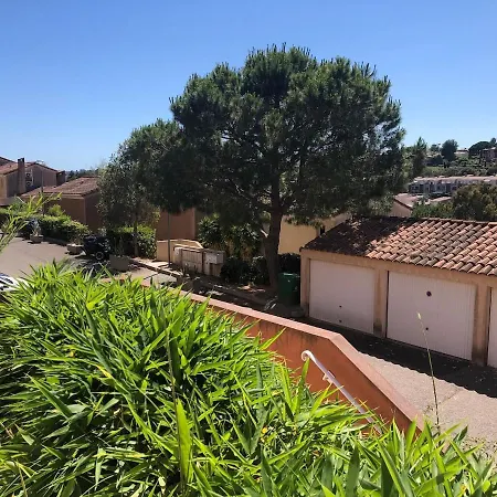 Apartment & Quiet In A Beautiful *